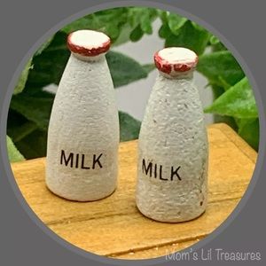 Dollhouse Miniature Wood Painted Milk Bottles Vintage • 5/31